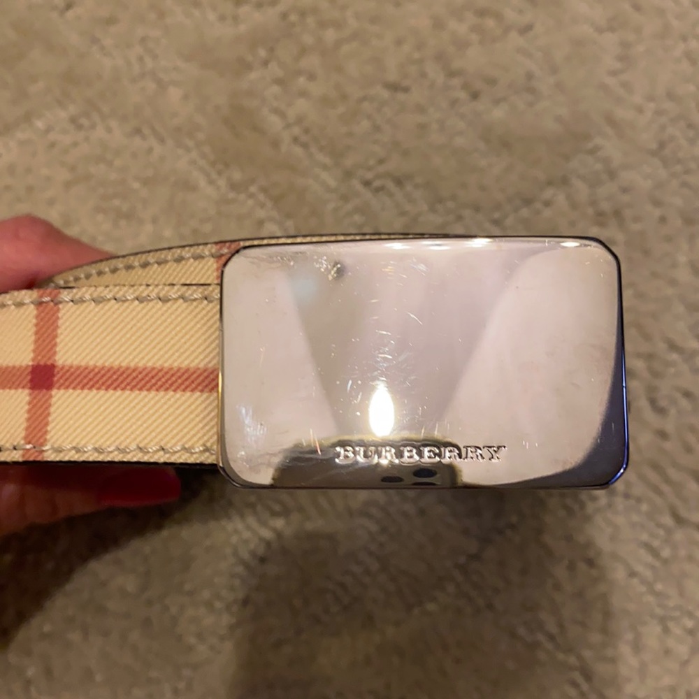 Ladies Burberry Belt